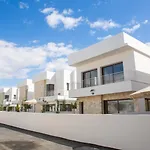 Larnaca Liv & Co 4* Voroklini