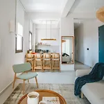 Larnaca Liv & Co