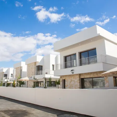 Larnaca Liv & Co 4* Voroklini
