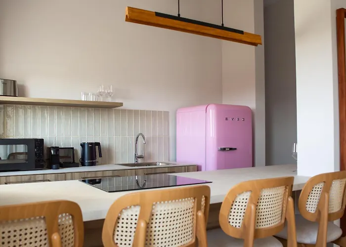 アパートホテル Liv & Co &