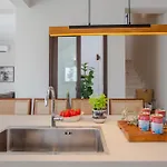 Апарт-отель Larnaca Liv & Co Вороклини