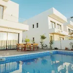 Larnaca Liv & Co Ξενοδοχείο με διαμερίσματα