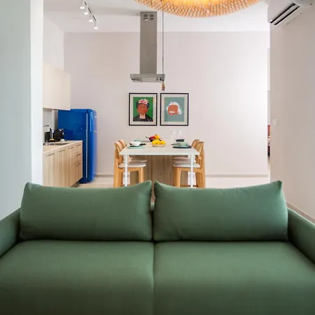 Liv&co Suites&villas 4*