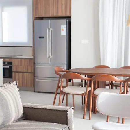 Liv&co Suites&villas 4*