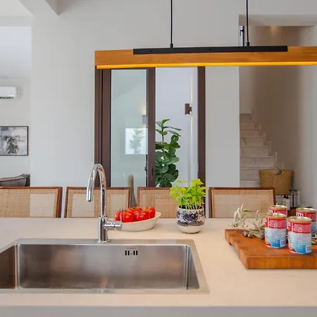 Appart hôtel Liv&co Suites&villas Oroklini