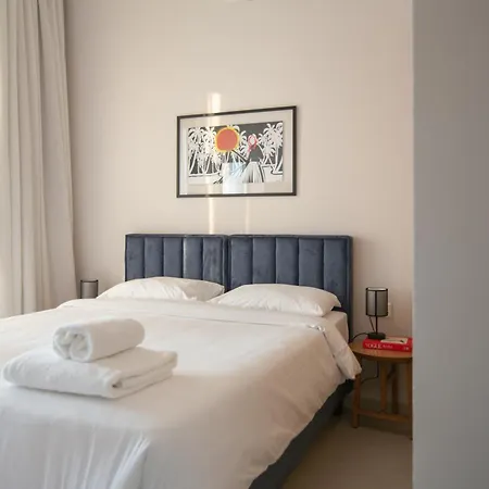 Aparthotel Liv & Co &