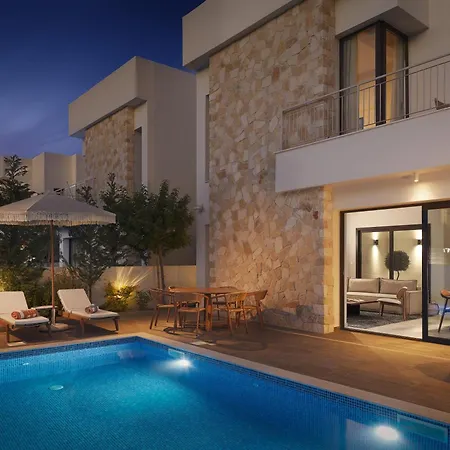 Larnaca Liv & Co Ξενοδοχείο με διαμερίσματα 4*