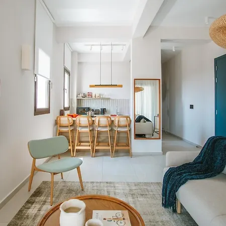 Larnaca Liv & Co